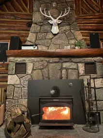 Log Cabin in Lake Community, 50 miles from NYC - Image 3