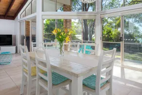 ⁕Absolute Beachfront Penthouse - Denhams Beach - Image 4