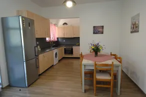Salakos Mountain View Home - Image 4