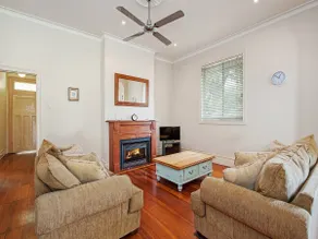 Stallard Cottage - Lovely Family / Group Accom - Image 5