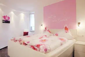 Barrier-free Holiday Apartment 'Moselschiefer' - Image 2
