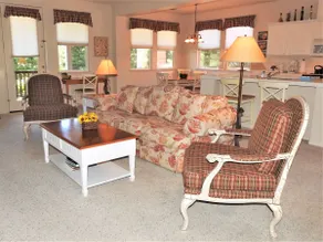 Raspberry Cottage - Image 4
