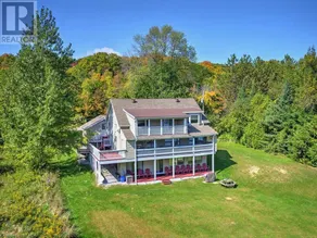 Large Cottage with Beach - Image 2