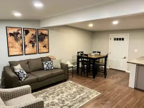 Quaint two bedroom with all the luxuries of home! - Image 2