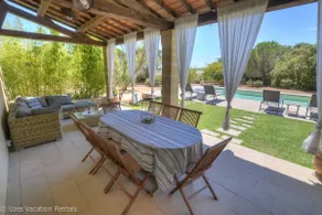 Gorgeous property in a calm village with plenty of space & heated pool - Image 5