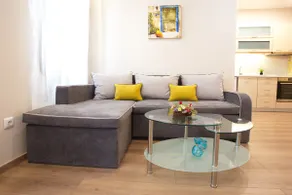Liston Suites - Image 2