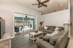☆☀︎❀Relaxing Heated Pool!Beautiful Patio,Pet Friendly,Fenced Area, Near Beaches! - Image 4
