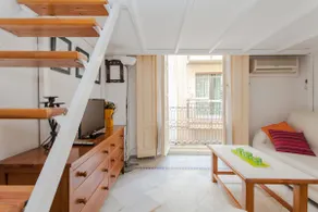 NICE LOFT & GREAT LOCATION NEXT CATHEDRAL-A/C-WIFI - Image 3