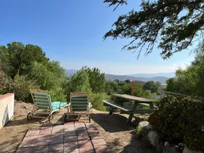 Private Cozy 2 BR Cabin Style w/ Incredible Views - Image 2