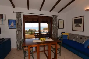 On the beach, panoramic house - Image 2