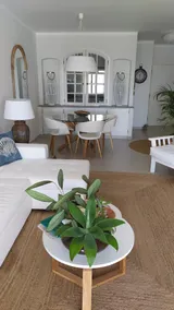 Three Palms Apartment - Image 2