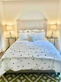 The Green Tee Suite - Image 3