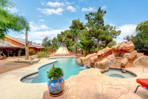 Desert Rose: Spacious, Unique, Clean, Relaxing - Image 2