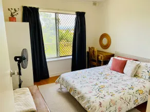 Pool, Sun, Sand and Sea at Henley B South - Image 4