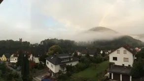 Vista de tres castillos en un apartamento de lujo con terraza cubierta y vista al castillo - Image 3
