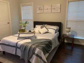 Peaceful 3BR/2BA Hidden Lake Home Near ACOM w/WiFi - Image 2