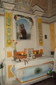 Vintage apartment with three double bedrooms - Image 3
