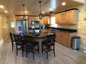 Star Lite Cabin Close to YNP Fiber Internet - Image 2