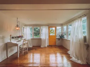 Be home away from home @ Charming Chestnut Cottage - Image 2