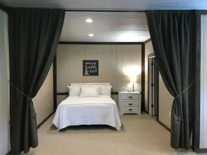 Old Alpine Valley Inn w/Queen Bed in Amish Country - Image 4