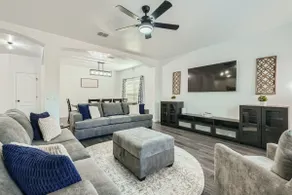 SA Gathering Place 4BR•Lackland BMT*Seaworld<4mi - Image 2