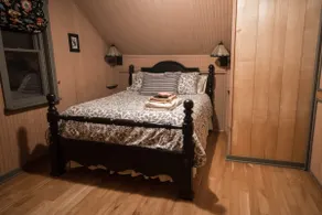 THE PERCH SUITE at Loon Lake Guesthouse - Image 4