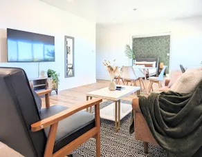2BR 1 BA Suite with Backyard & City Views! - Image 3