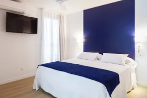 One-Bedroom Apartment in Downtown Benidorm - Image 4