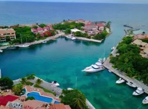 Spacious, cozy condo with ocean views - Image 4