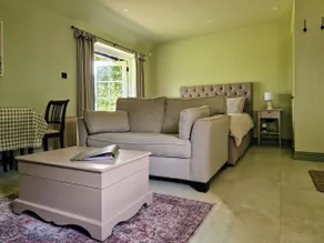 The Orchard Room - Image 3