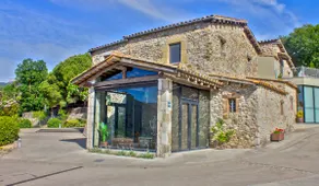 Masia d'Amer - Complex rural amb encant - Image 5