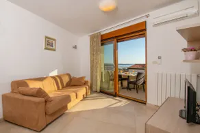 Apartment OLIVA 2+2 with sea view - Image 2