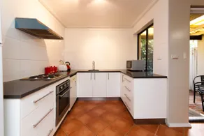 PerthStays Park Terrace No 3 Subiaco Executive - Image 2