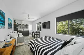 Studio 38 Awesome Peaceful Lake & Ocean Views. - Image 2