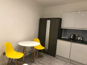 London studio2 - Image 4