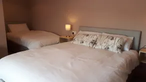 Suzies Self Catering Belmont - Image 3