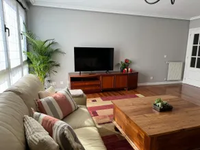 Sunny apartment, near coast. - Image 3