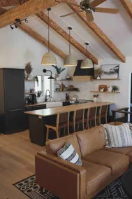 White Mountain Getaway - Image 2