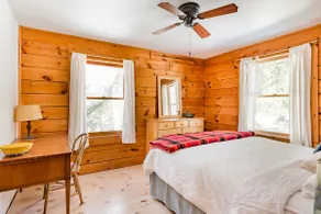 Delightful Cabin with Extras - Image 5