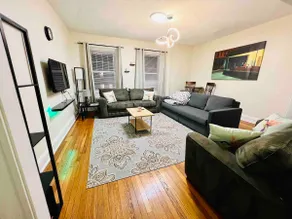 2 FREE parking spots- In unit washer/dryer - Image 5