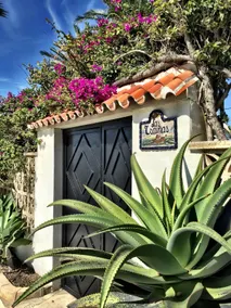 Beachfront oasis in Costa del Sol. - Image 4