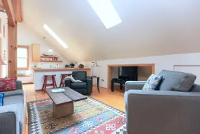 Modern Loft in the Mountains - Image 5