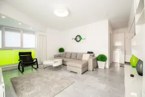 Luxury Westpark 2 Residence with Lake View - Image 4