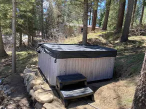 Alpenglow Studio Retreat | Hot tub - Image 4