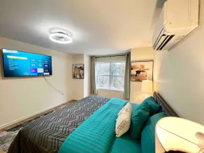 Unique Stay | 3 Kings & 2 Queens in Beautiful Home - Image 2