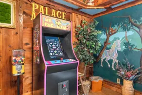 Pacific Palace, super unique! - Image 4