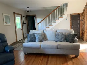 Couples retreat, family getaway, spacious, private - Image 4