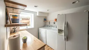 Beautiful 2-Bedroom in Alameda - Family Friendly - Image 2