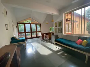 Airy one bedroom apartment with a pool - Image 3