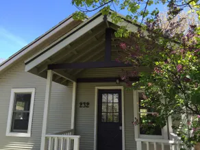 Old Town Home Perfect For Professionals and CSU - Image 3